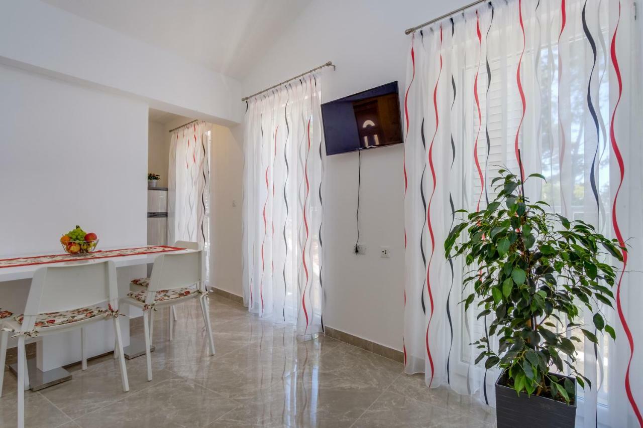 Apartmani Beatrice Малий Лошинь Екстер'єр фото