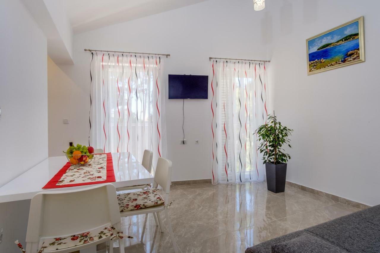 Apartmani Beatrice Малий Лошинь Екстер'єр фото